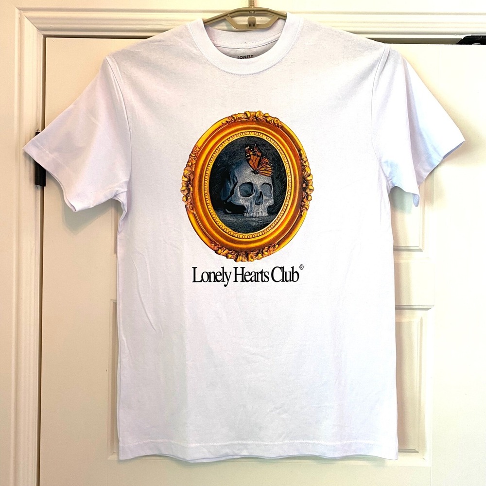 Lonely Hearts Club Relic Graphic Tee Skull Butterfly Print T-Shirt‎ White Medium